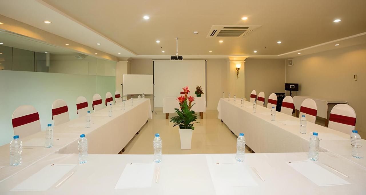 הו צ'י מין סיטי White Lion Hotel מראה חיצוני תמונה